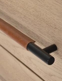 Avalon 3-Drawer Dresser -MIUBOW Furniture Shop 108448 002 det 5 7e51c060 4f86 4de5 850d 69d6aa0f4c11