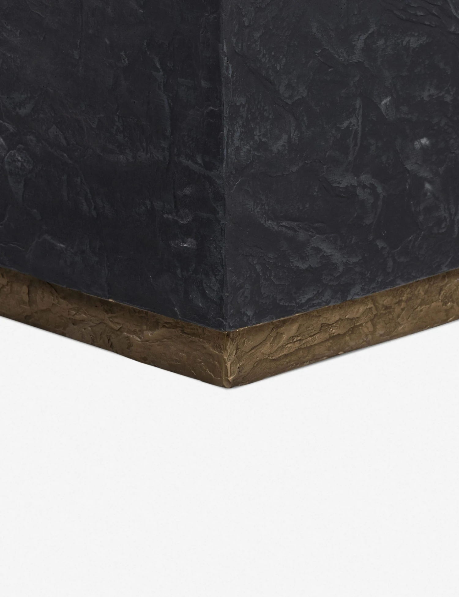 Livia Indoor / Outdoor Planter Pot 4 Livia Indoor / Outdoor Planter Pot - Image 4