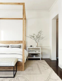 Rehya Rug -MIUBOW Furniture Shop 20200109 zehra 2.0 catalog0669 crop for site 1080x 20b8e35f d63f 4b7e b16d 8f055398a6a8