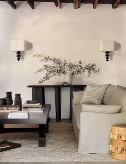 Ojai Pillow -MIUBOW Furniture Shop 202006244600 3 liv vig v2 2 d3e3d31f cdeb 47bb ba57 7534b904fc0c