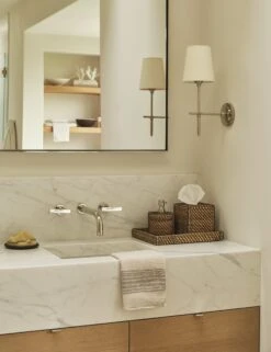 Lurleen Amenities Set -MIUBOW Furniture Shop 20200909 fall cap 10749 site crop 2