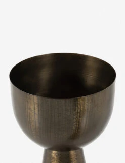 Livia Planter Pot (Set Of 2) 5 Livia Planter Pot (Set Of 2) -MIUBOW Furniture Shop 224768 003 DET 7