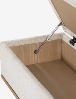 Wynter Storage Bench -MIUBOW Furniture Shop 226181 001 DET 4
