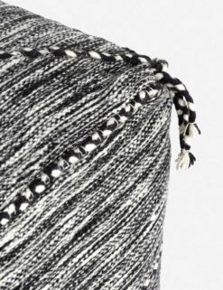 Liza Pouf 10 Liza Pouf -MIUBOW Furniture Shop 228918 001 DET 5