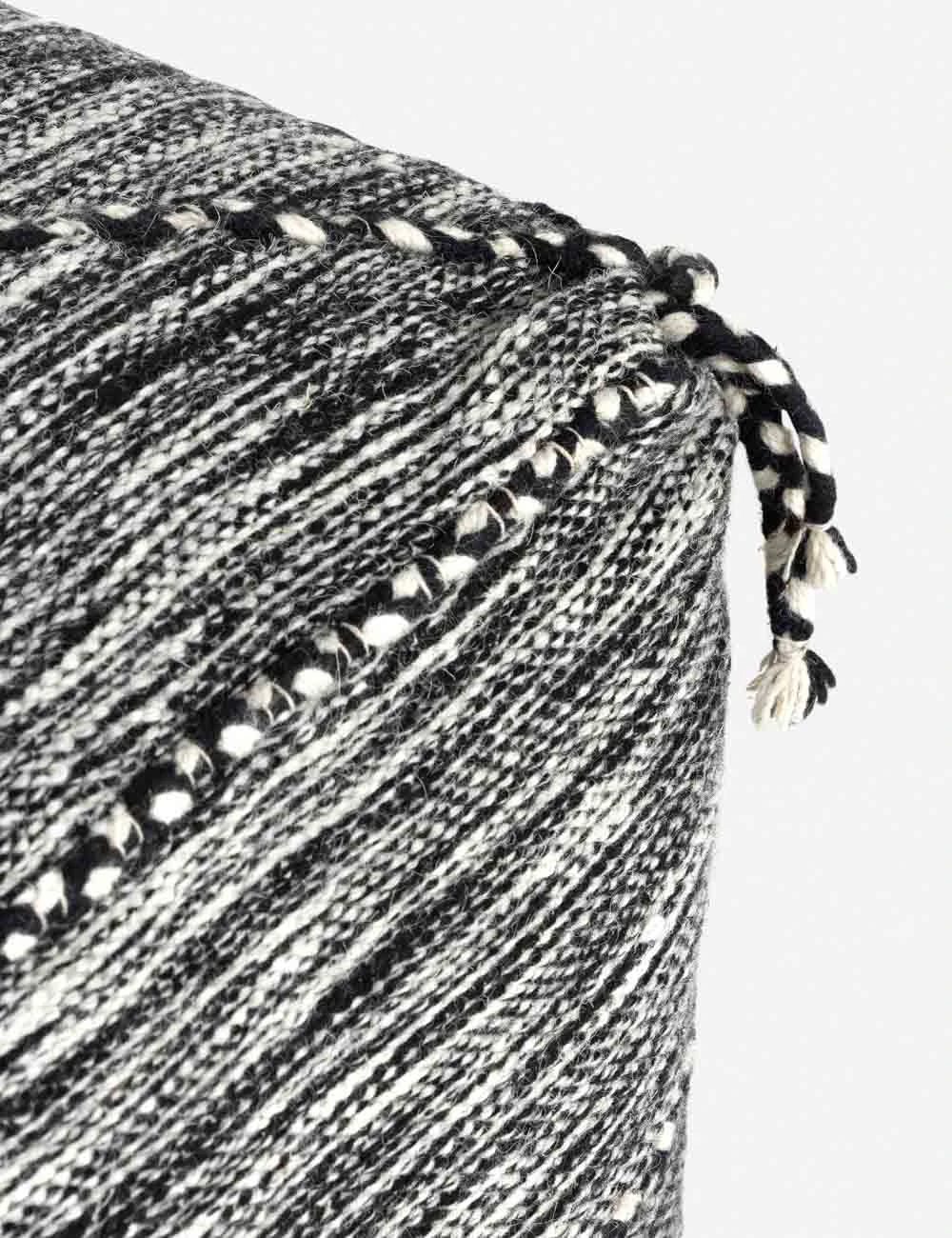 Liza Pouf 5 Liza Pouf - Image 5