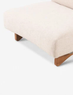 Peters Accent Chair -MIUBOW Furniture Shop 230264 004 DET 3