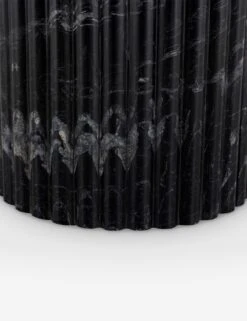 Mercer Round Side Table 20 Mercer Round Side Table -MIUBOW Furniture Shop 233874 002 DET 4