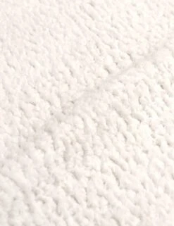 Ruby Platform Bed -MIUBOW Furniture Shop 922QSHPSNTR 10 SITECROP db0af302 a2c1 4cd9 a2c5 10423d39b977