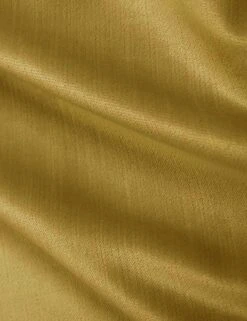 Ruby Platform Bed -MIUBOW Furniture Shop 922QTTNCTR 10 SITECROP 038be0ad 6ad4 4b61 9720 a467a2ca64b7