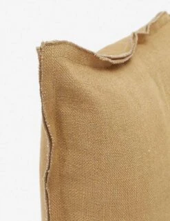 Arlo Linen Pillow -MIUBOW Furniture Shop A04500378 219 c2063669 04cd 4138 9211 db0343de06db