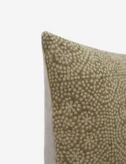 Alaina Pillow -MIUBOW Furniture Shop AlianaPillow Pistachio 3943 bdb20e46 a7a2 404c 9b41 e046e11dc0d7