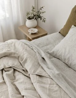 European Flax Linen Sheet Set By Cultiver -MIUBOW Furniture Shop CULTIVER Flat Sheet Pinstripe 3c7a33c4 c8e1 43ab bd8f 27d566676ee0