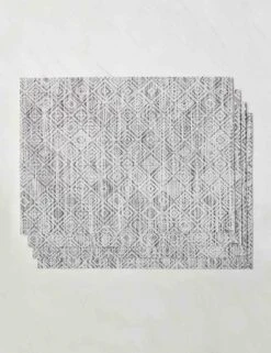 Mosaic Rectangle Placemat (Set Of 4) By Chilewich 11 Mosaic Rectangle Placemat (Set Of 4) By Chilewich -MIUBOW Furniture Shop ChilewichMosaicRectanglePlacemat BlackandWhite Setof4 6263