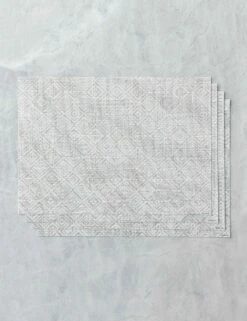 Mosaic Rectangle Placemat (Set Of 4) By Chilewich 8 Mosaic Rectangle Placemat (Set Of 4) By Chilewich -MIUBOW Furniture Shop ChilewichMosaicRectanglePlacemat Grey Setof4 0895