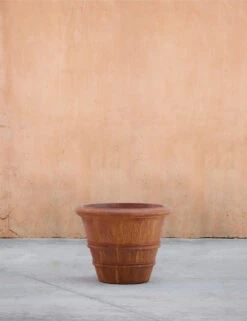 Classic Rolled Rim Planters By Campania International -MIUBOW Furniture Shop ClassicRolledRimPlanter 20.75 byCampaniaInternational 00009