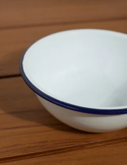 Enamelware Cereal Bowl (Set Of 4) By Crow Canyon -MIUBOW Furniture Shop EnamelwareCerealBowl 20oz BlueRim Setof4 7510