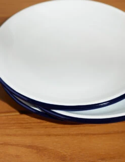 Enamelware Salad Plate (Set Of 4) By Crow Canyon -MIUBOW Furniture Shop Enamelware Salad Plate Blue Rim Set of 4 9803