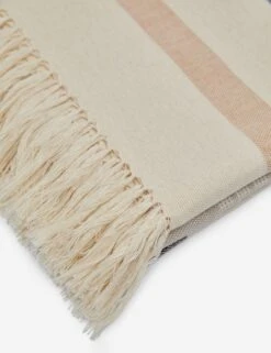 Ilse Throw By MINNA -MIUBOW Furniture Shop IlseThrow 0199