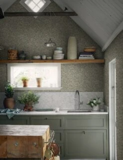 Scalamandre Linnea Wallpaper By Sandberg -MIUBOW Furniture Shop Linnea garden green 838 38 SITECROP