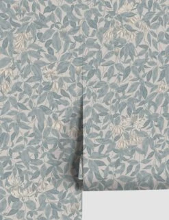 Scalamandre Linnea Wallpaper By Sandberg -MIUBOW Furniture Shop Linnea misty blue 838 36 RollShot SITECROP