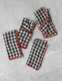 Linen Napkins (Set Of 4) By MADRE 18 Linen Napkins (Set Of 4) By MADRE -MIUBOW Furniture Shop MADRELinenNapkins Legum Medium Setof4 4725