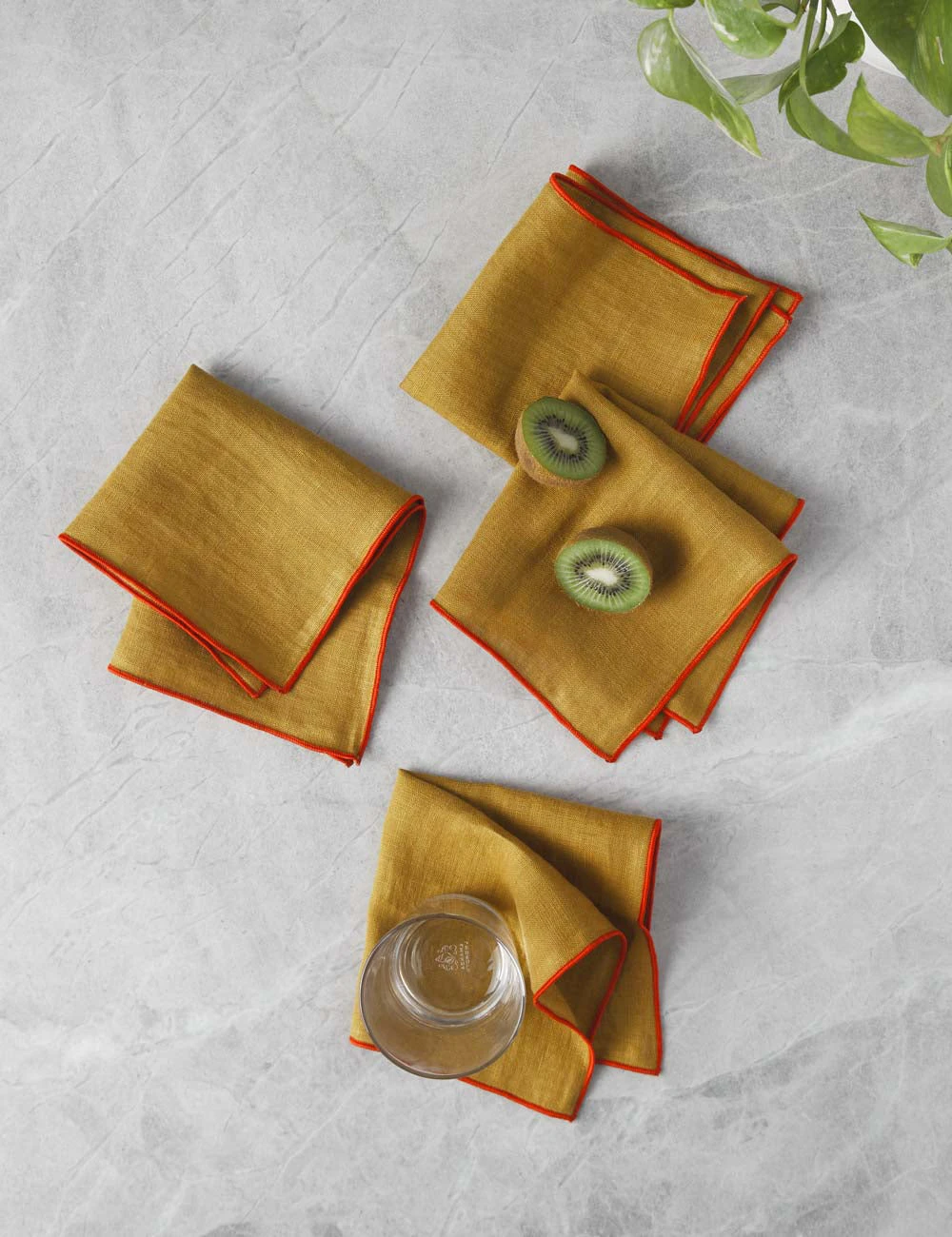 Linen Napkins (Set Of 4) By MADRE 2 Linen Napkins (Set Of 4) By MADRE - Image 2