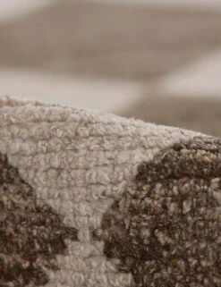 Palau Rug -MIUBOW Furniture Shop MOME WLO 00BRN 03 072822 300