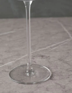 Metropolitan Wine Glasses (Set Of 4) By LSA International -MIUBOW Furniture Shop MetropolitanWineGlasses Setof4 byLSAInternational 12371