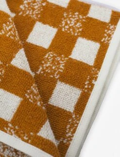 Monroe Organic Hand Towel By House No. 23 -MIUBOW Furniture Shop MonroeHandtowel sudanbrown 1125 3f3e79e9 3e94 4216 b839 b74d12e8890c