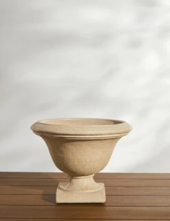 Moreland Urn By Campania International
