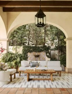 Simi Indoor/Outdoor Rug -MIUBOW Furniture Shop OutdoorLivingRoomIII 1230 SITECROP