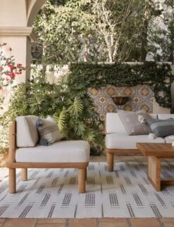 Ryann Indoor / Outdoor Accent Chair -MIUBOW Furniture Shop OutdoorLivingRoomIII 1262 SITECROP