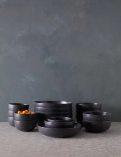Pacifica Bowl Set (18-Pieces) By Casafina (Pasta + Cereal + Fruit) -MIUBOW Furniture Shop PacificaBowls 18 PieceSet byCasafina SeedGray L04672751561