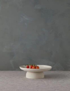 Pacifica Footed Plate, Vanilla By Casafina