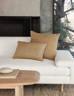 Manon Linen Bouclé Pillow -MIUBOW Furniture Shop PillowPairings 21220 SITECROP 89d903f5 5058 4b11 84e2 de2a02e431e5