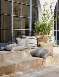 Fez Indoor / Outdoor Pillow -MIUBOW Furniture Shop PillowVignette 16370 SITECROP c6e4e7a2 d4f4 417a a0c8 ad1faed212f4