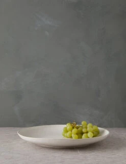 Weilan Round Platter -MIUBOW Furniture Shop PionRoundPlatter Gray WhitebyHouseDoctor 12126