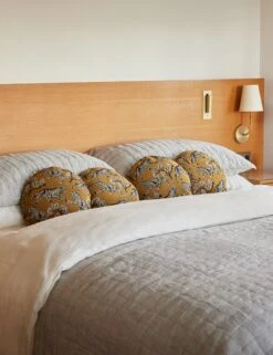 Lammin Linen Quilted Coverlet By Sarah Sherman Samuel -MIUBOW Furniture Shop SSSHOTEL Site Crops Lifestyle 1 1
