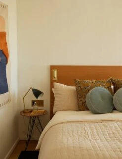 Lammin Linen Quilted Coverlet By Sarah Sherman Samuel -MIUBOW Furniture Shop SSSHOTEL Site Crops Lifestyle 20 1