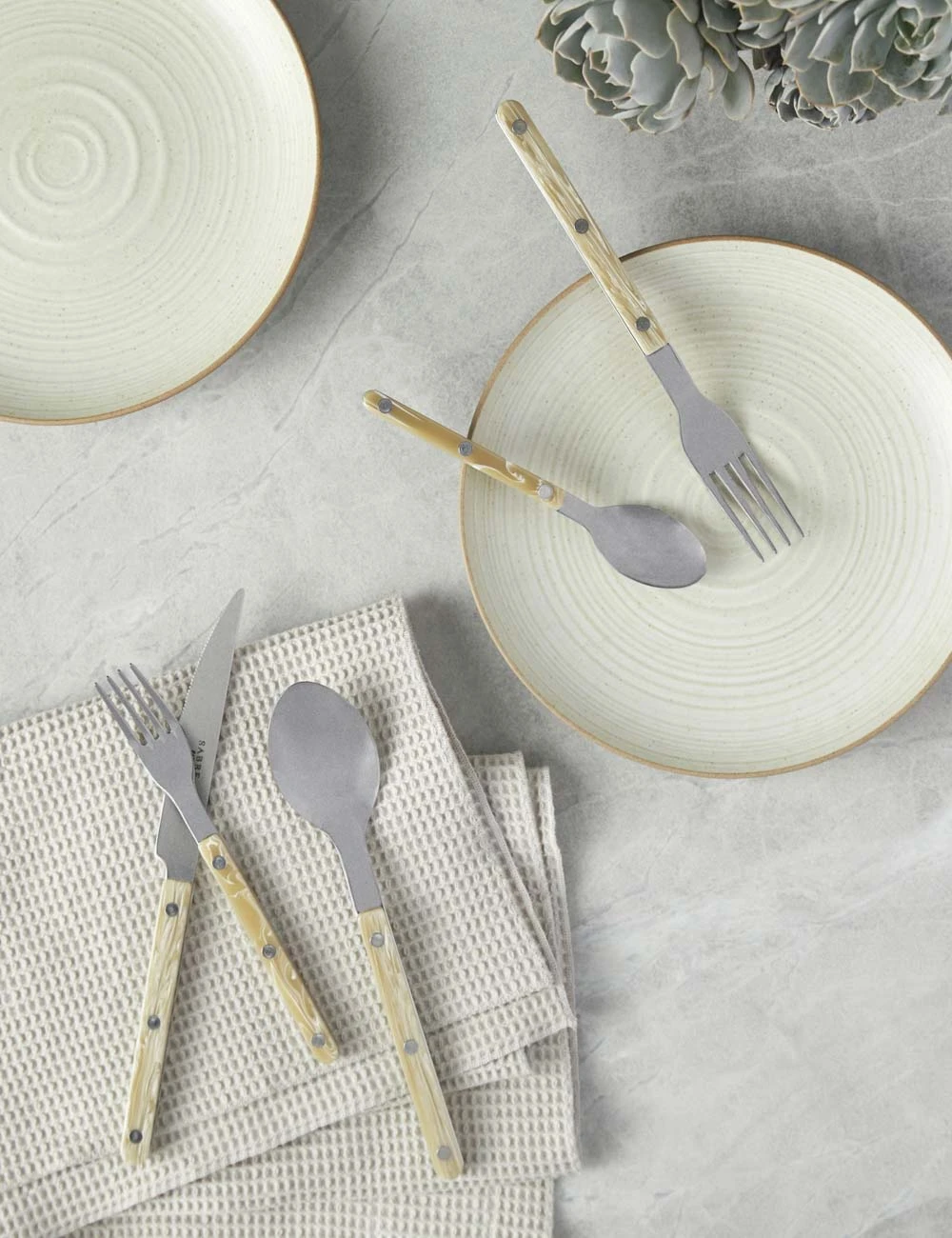 Bistrot Flatware 5-Piece Set By Sabre 4 Bistrot Flatware 5-Piece Set By Sabre - Image 4