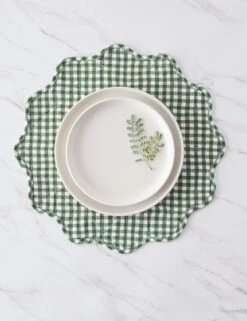 Scallop Placemats By Heather Taylor Home -MIUBOW Furniture Shop ScallopPlacemat Hunter 16019