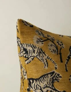 Tiger Pillow By Sarah Sherman Samuel -MIUBOW Furniture Shop TigerPillowbySarahShermanSamuel Gold A0655808B1031 Product