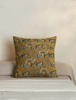Tiger Pillow By Sarah Sherman Samuel -MIUBOW Furniture Shop TigerPillowbySarahShermanSamuel Gold A0655808B StudioLifestyle