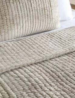 Giulia Quilt -MIUBOW Furniture Shop V160021 3