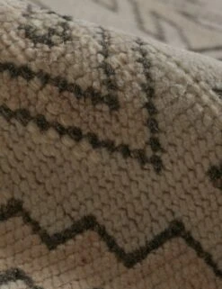 Vintage Turkish Hand-Knotted Wool Rug No. 201, 3'7" X 5'9" -MIUBOW Furniture Shop VintageTurkishRugNo.201 3 7x5 9 A0657617 0618