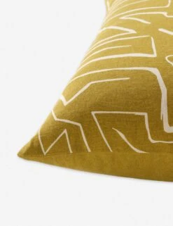 Emi Pillow -MIUBOW Furniture Shop bgo002 detail corner