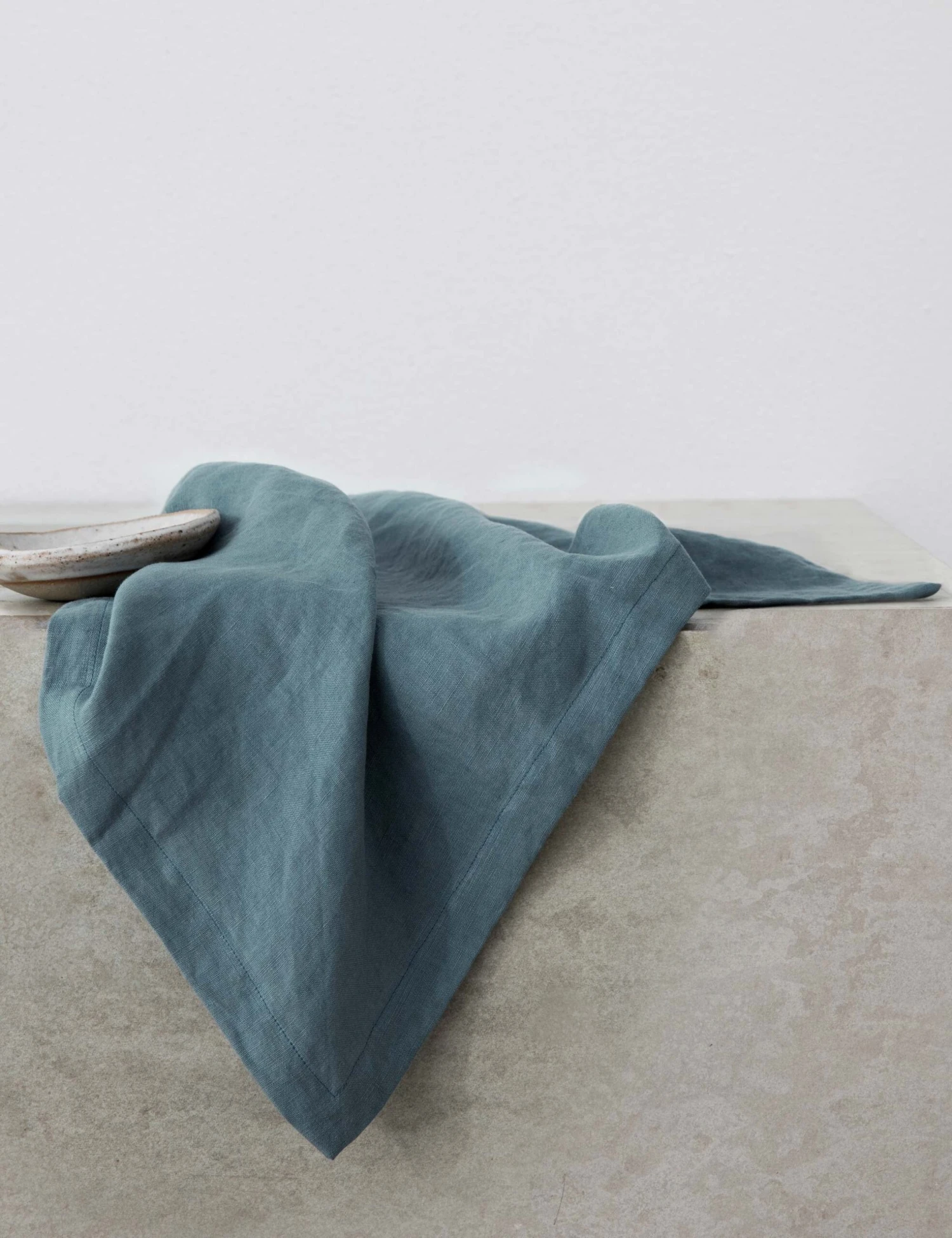 Linen Table Napkins (Set Of 4) By Cultiver 3 Linen Table Napkins (Set Of 4) By Cultiver - Image 3