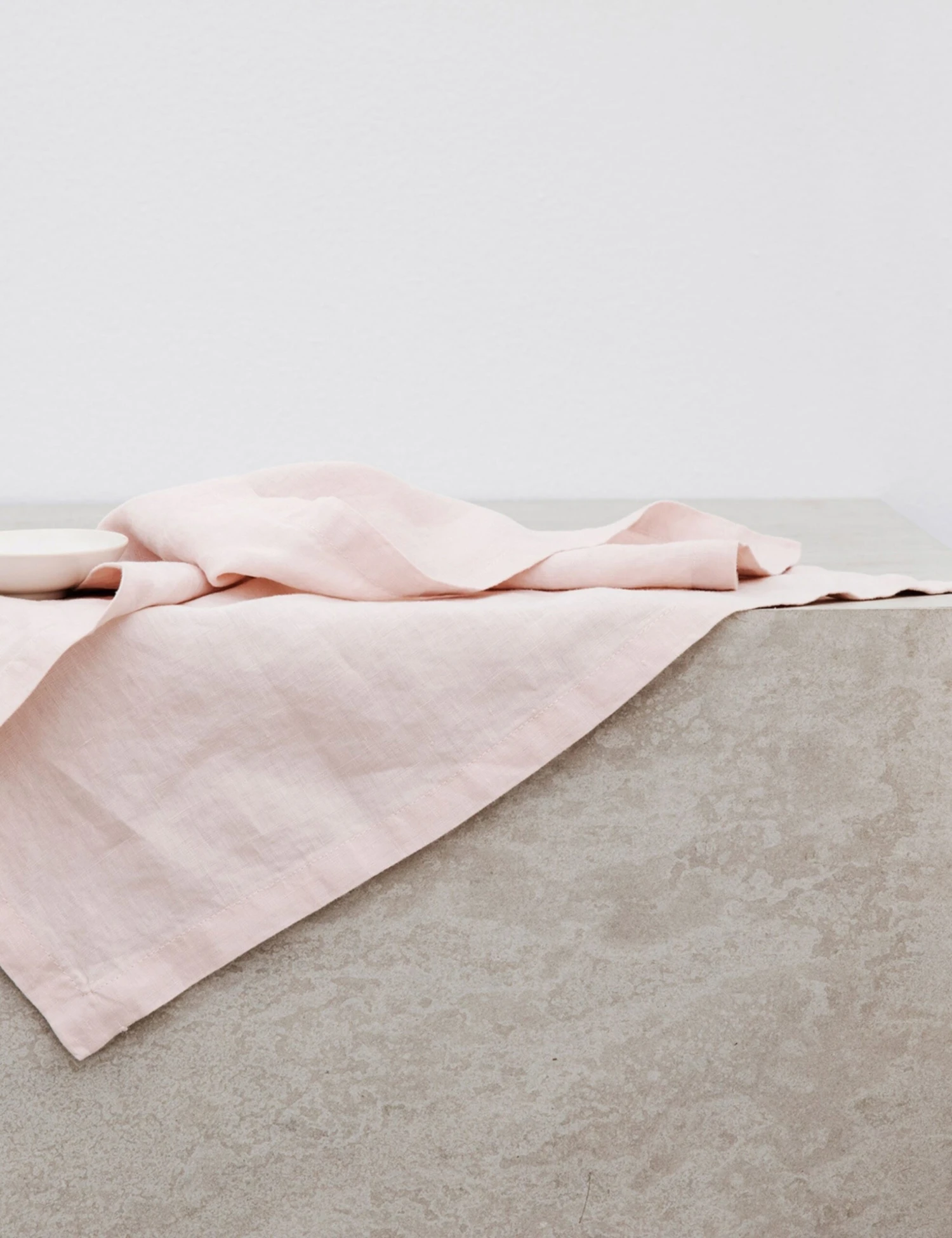 Linen Table Napkins (Set Of 4) By Cultiver 4 Linen Table Napkins (Set Of 4) By Cultiver - Image 4