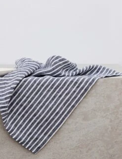 Linen Table Napkins (Set Of 4) By Cultiver 24 Linen Table Napkins (Set Of 4) By Cultiver -MIUBOW Furniture Shop cultiver linen table napkins set of 4 indigo stripe 1