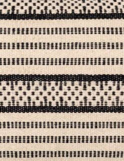 Pranav Pillow -MIUBOW Furniture Shop jna001 detail texture